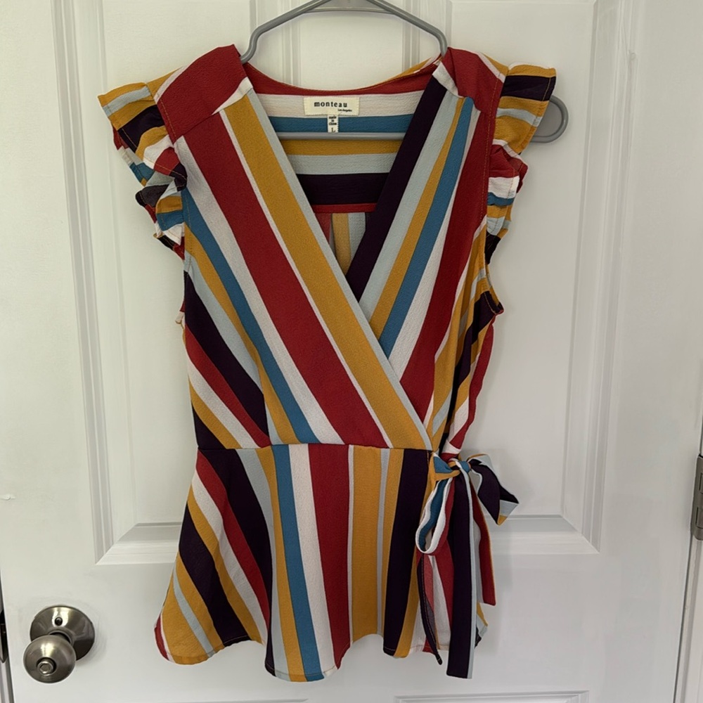 Monteau women’s flutter sleeve striped top